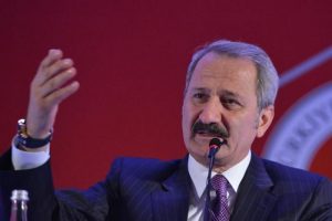 Zafer &Ccedil;ağlayan'a şok su&ccedil;lamalar