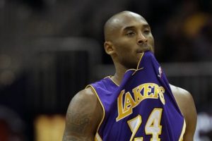 Kobe Bryant yine sakatlandı