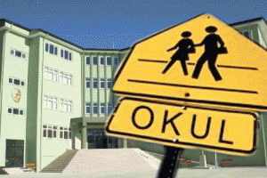 Bursa'da okulların &ouml;n&uuml;nde sapık alarmı!