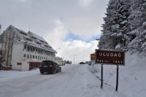 Uludağ'da kar kalınlığı 55 santimetreye ulaştı