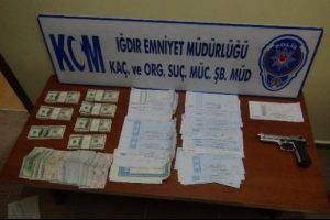 R&uuml;şvetin şifresi: 'Sancılandım ila&ccedil; g&ouml;nder'