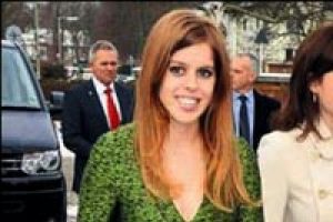 Prenses Beatrice aynı elbiseyi tekrar giydi...