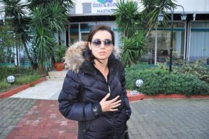 &Ouml;zg&uuml; Namal'ı yalnız bırakmadılar