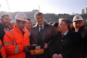 Beşiktaş stadyuma ilk harcı attı