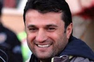 B&uuml;lent Uygun ikide iki yaptı