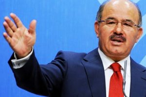 &Ccedil;elik: Bayraktar'la g&ouml;r&uuml;şt&uuml;m vicdanen...