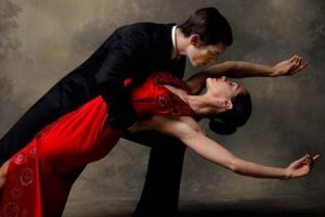 Tango r&uuml;zgarı esmeye başladı