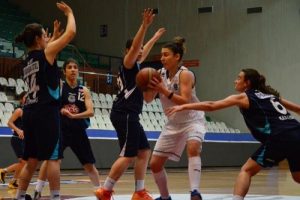 Bursa B&uuml;y&uuml;kşehir'den basket şov:71-35