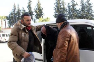 Eşinin sigortasını yapmayan patronu &ouml;ld&uuml;rd&uuml;