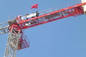 107 saat sonra mutlu son