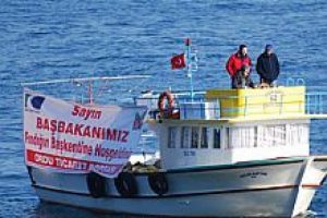Başbakan'a balık&ccedil;ı s&uuml;rprizi!