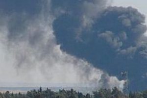 Suriye u&ccedil;akları sınırı bombaladı