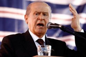'Başbakan sinir k&uuml;p&uuml;ne d&ouml;nd&uuml;'