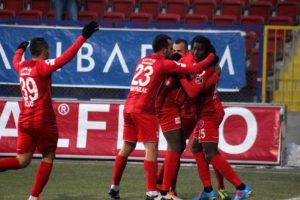 Mabiala: Bug&uuml;n de bu galibiyeti hak ettik