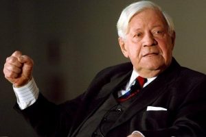Helmut Schmidt, 95 yaşına girdi