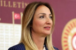 Meclis'in kuru temizlemecisi kapı dışarı!