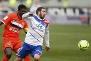 Lyon galibiyeti koruyamadı:2-2