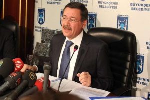 G&ouml;k&ccedil;ek'ten &ccedil;arpıcı a&ccedil;ıklamalar