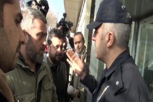 Basın odaları kapatıldı, gazeteciler isyan etti