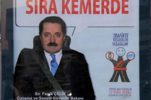 Photoshopla emniyet kemeri takıldı