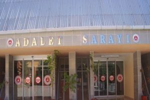 Meslektaşları i&ccedil;in eylem yaptılar
