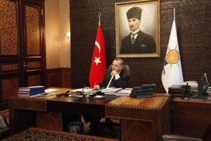 ''Erdoğan başımızda kalsın, 3 d&ouml;nem şartı kaldırılsın''
