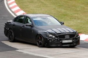 Mercedes C 63 AMG'ye Bi-Turbo motor!