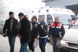 Zehir tacirleri yakayı ele verdi