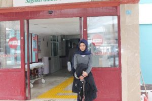 Liseli kız toplu iğne yuttu