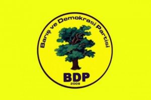 BDP belediye başkanlığına aday 63 kadını a&ccedil;ıkladı