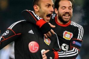 Galatasaray'da &Ouml;mer Toprak sesleri