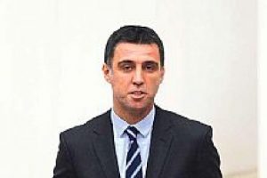 AK Parti'ye 2 koltuk kaybettirdi!
