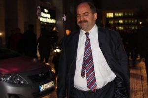 Polemik bel altına kaydı
