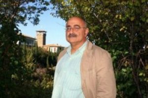 Sevan Nişanyan eski eşine jest yaptı