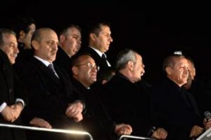 D&uuml;n gece neler oldu, neler konuşuldu?