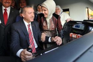 "Y&uuml;ksek hızlı bağış"
