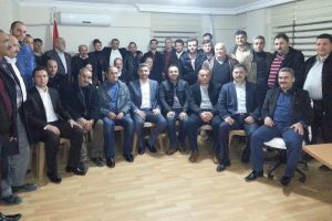 M&uuml;teahhitler sandık başına gitti