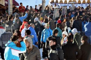 &Uuml;niversiteliler Paland&ouml;ken'de buluştu
