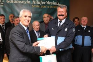 Nil&uuml;fer'in 20 yıllık &ccedil;ınarlarına teşekk&uuml;r