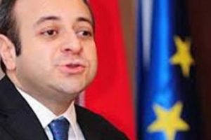 Egemen Bağış'a istifa &ccedil;ağrısı
