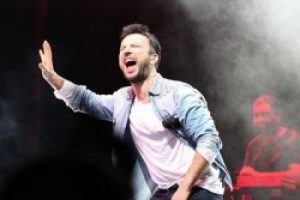 Tarkan Kazakistanlıları coşturdu