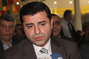BDP'den bakanların istifasına ilk değerlendirme
