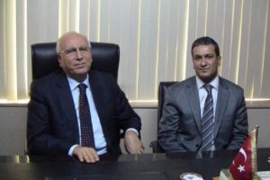 "&Uuml;&ccedil; bakanın istifası meseleyi kurtarmaz"