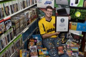 10 bin video oyunu biriktirip b&uuml;y&uuml;k rekor kırdı