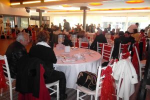 CHP Kadın Kolları kermesine b&uuml;y&uuml;k ilgi