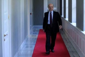 Bayraktar istifa etmemiş g&ouml;revden alınmış