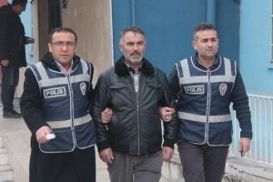 Aracından d&uuml;şen par&ccedil;a onu ele verdi