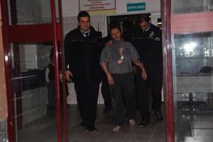Yakalanınca sinir krizi ge&ccedil;irdi