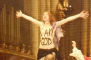 FEMEN, Noel ayinini bastı