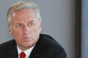 Ali D&uuml;r&uuml;st: Galatasaray şampiyon olup d&ouml;rd&uuml;nc&uuml; yıldızı takacaktır